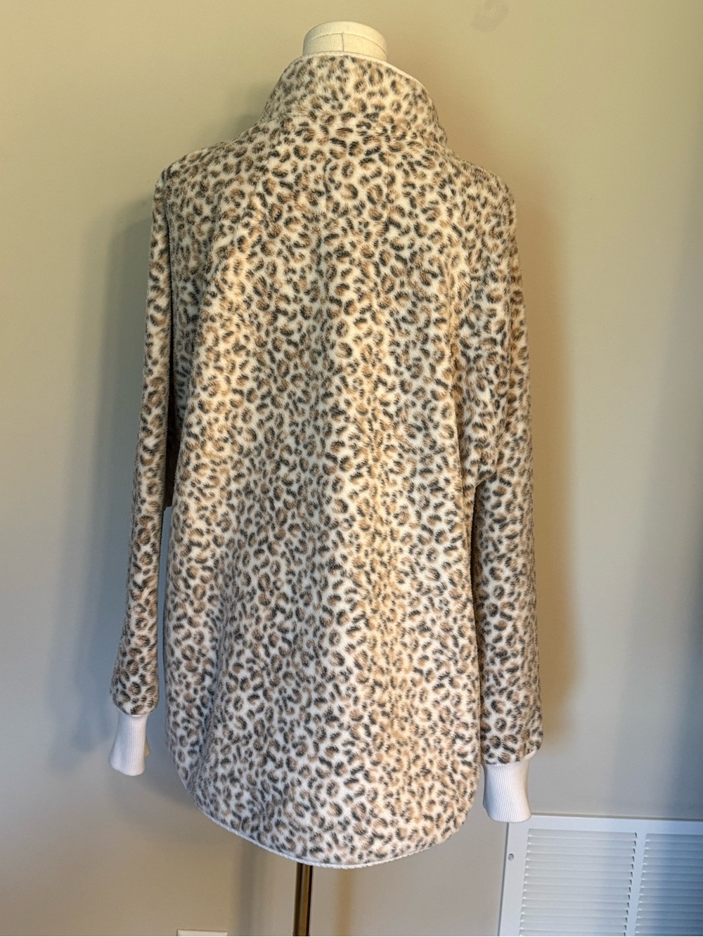 Abercrombie & Fitch XXL Leopard Sherpa Quilted Snap Neck Pullover Fleece Jacket - Picture 4 of 11